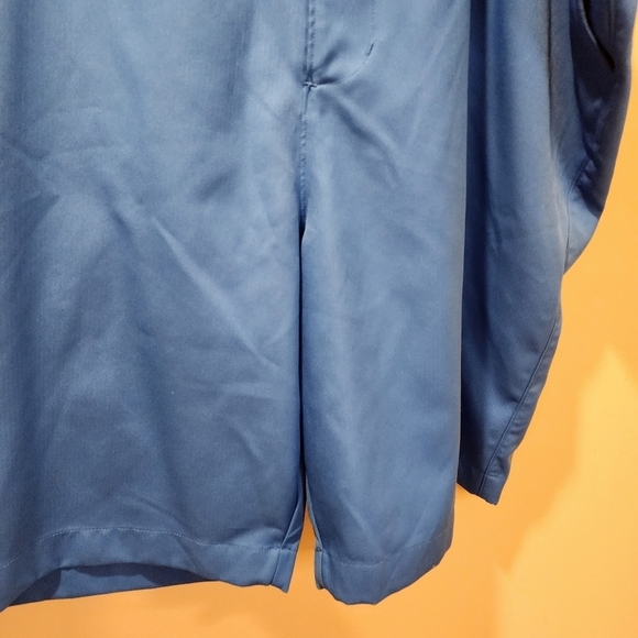 Under Armour men's blue Bermuda short size 40R - Picture 3 of 11